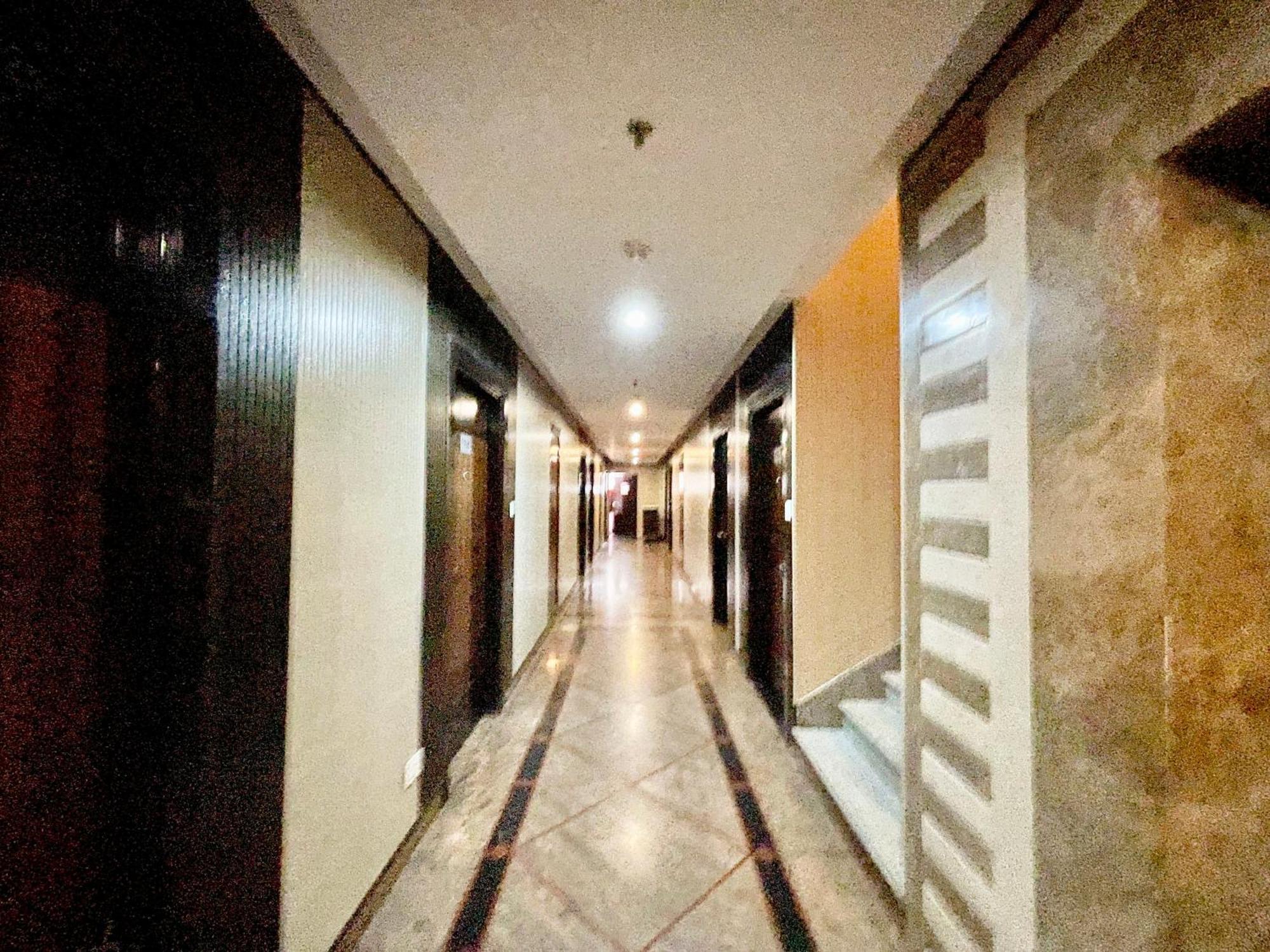 Silk ! Hotel Varanasi